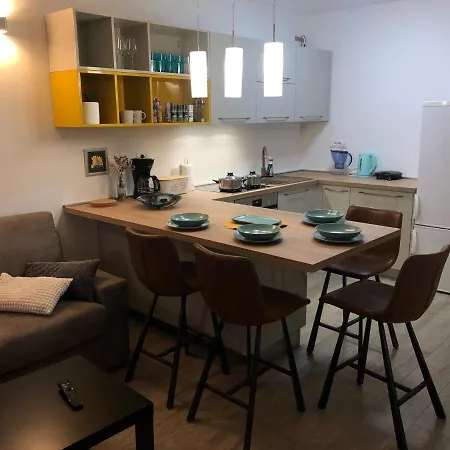 Center Seaview 아파트 *